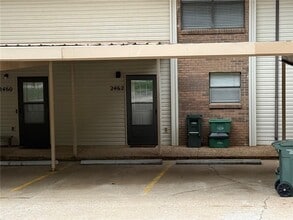 Building Photo - 2462 E Kantz Ln