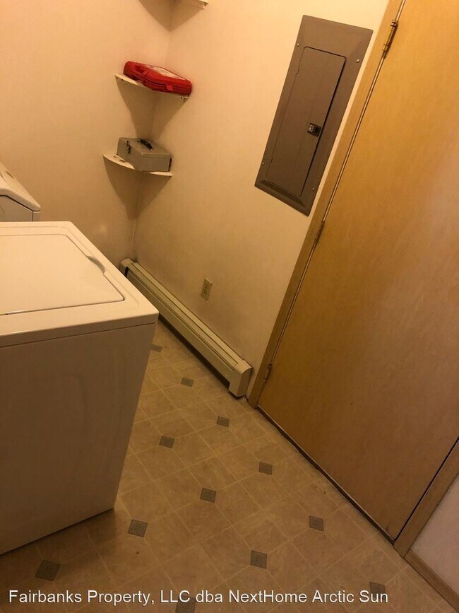 Building Photo - 3 br, 2.5 bath House - 1513 27th ave - Unit B