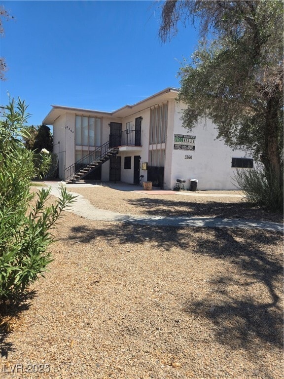 Foto principal - 3360 S Athens St