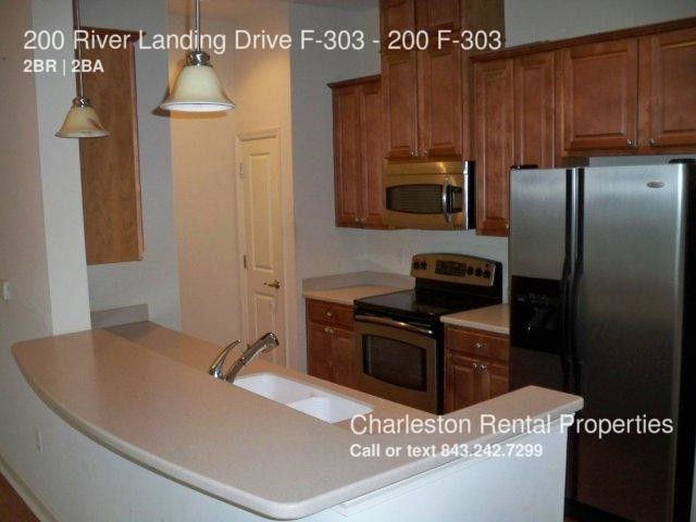 Building Photo - 200 River Landing Dr