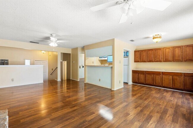 Foto del edificio - 88 Shady Bluff Dr