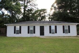 Building Photo - 3109 Jennifer Ct