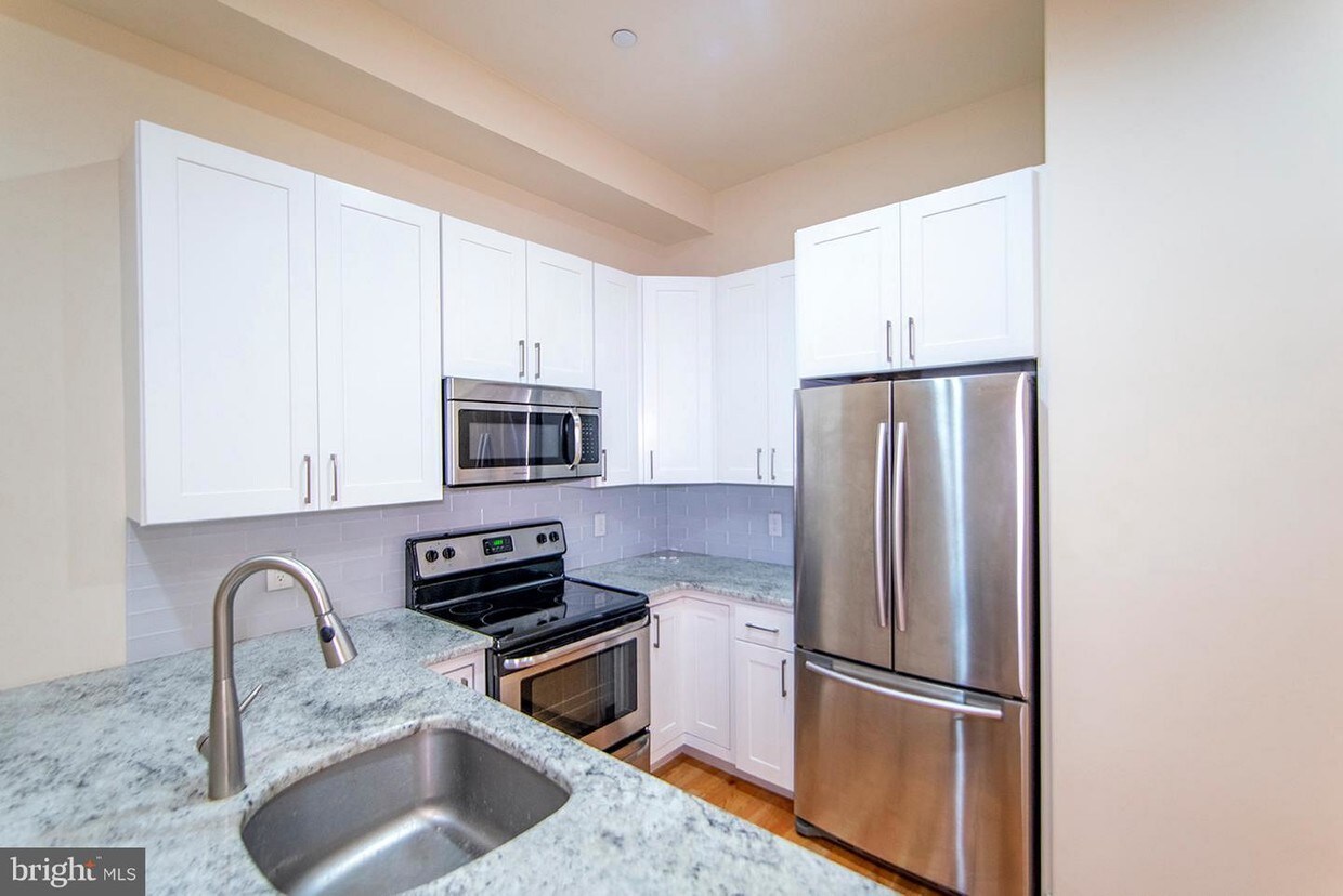 Foto principal - 1114 South St