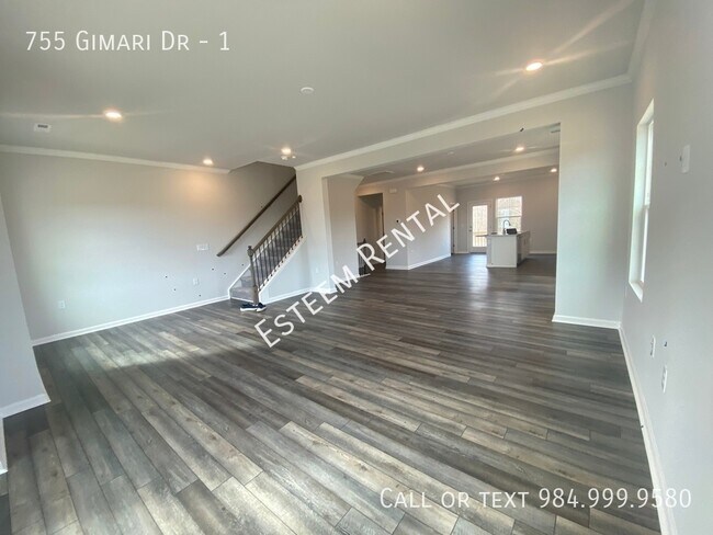 Building Photo - 755 Gimari Dr