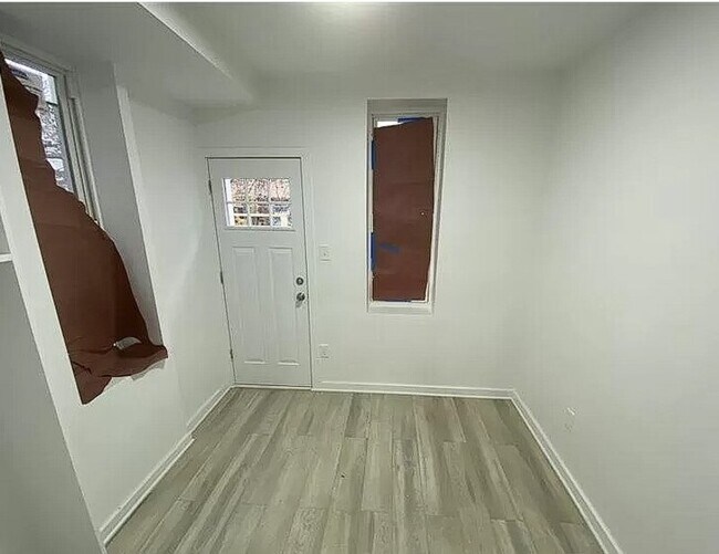 Foto del edificio - 2531 N Dover St