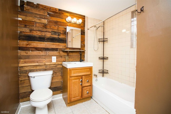 Building Photo - 2 br, 1 bath  - 163 Cornelia St