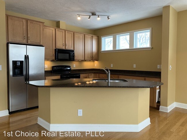 Foto del edificio - 2 br, 2 bath House - 223 E St Joseph St