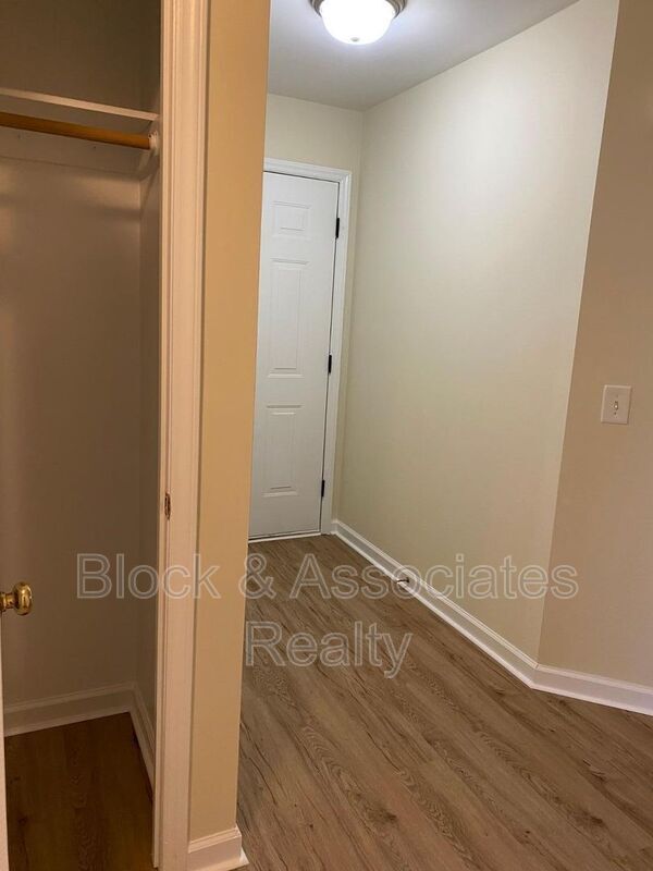 Foto del edificio - 3023 Wellington Ridge Loop