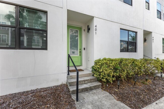 Building Photo - 401 N Oregon Ave