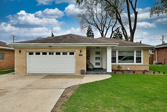 Building Photo - 2307 Edna Ave