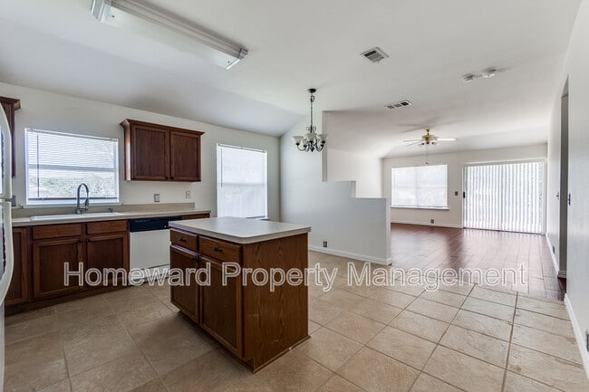 Building Photo - 4701 Piedmonte Ct