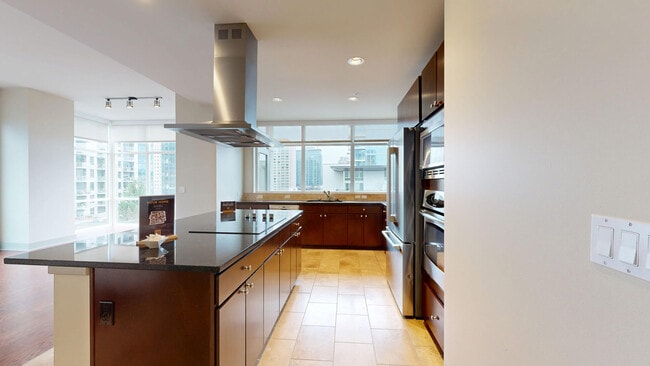 Interior Photo - Ashton Bellevue