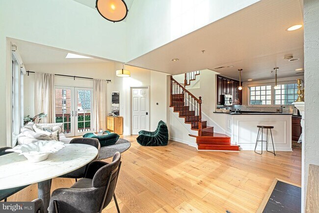 Foto del edificio - 3350 17th St NW