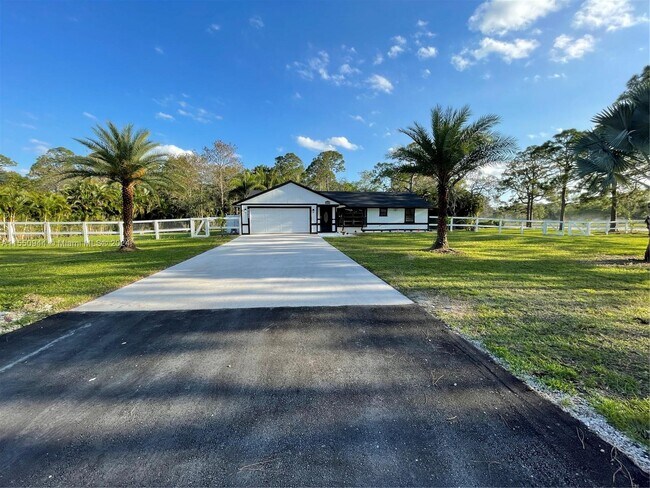 Foto del edificio - 12970 53rd Rd N