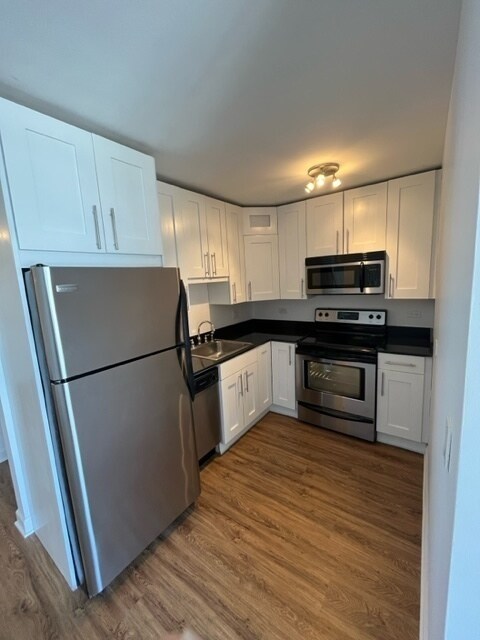 Foto del edificio - 3033 N Sheridan Rd