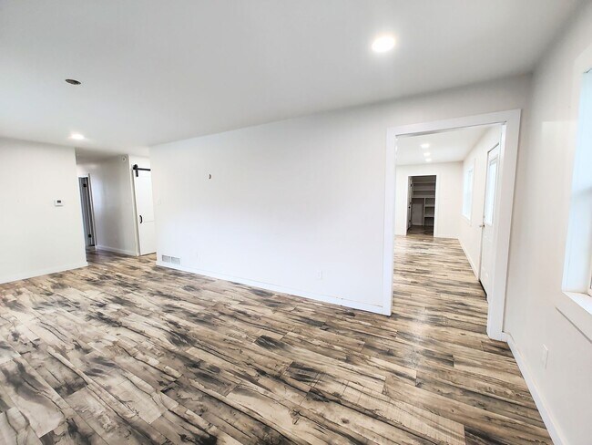 Foto del edificio - Recently Updated 3 Bedroom