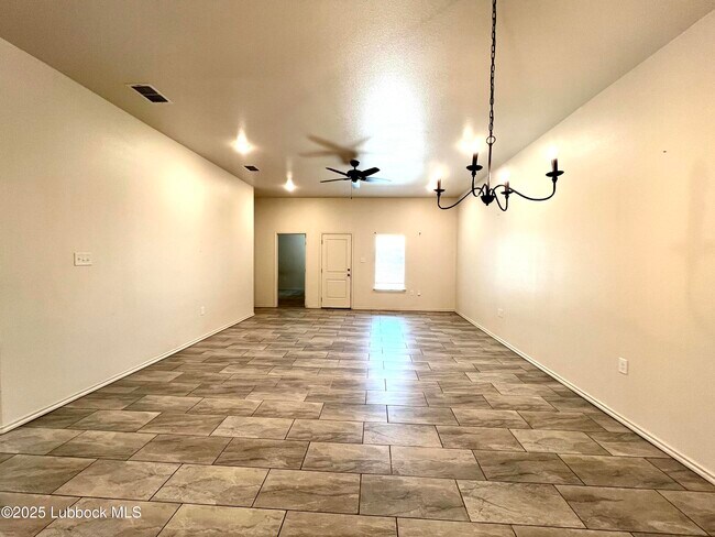 Foto del edificio - 5534 Kemper St