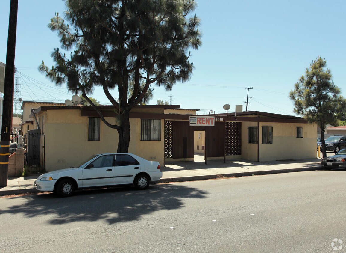 Foto del edificio - 8018 Garfield Ave