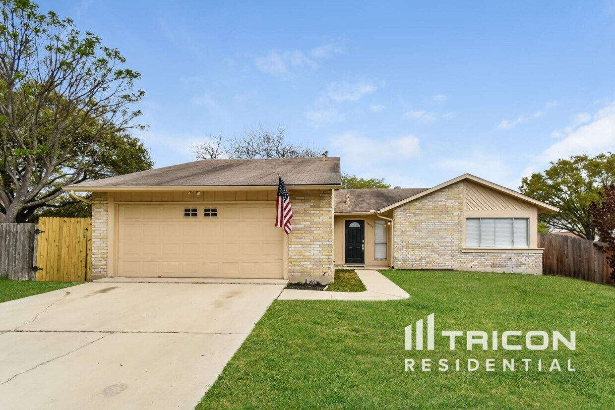 Foto principal - 16322 Puma Pass St