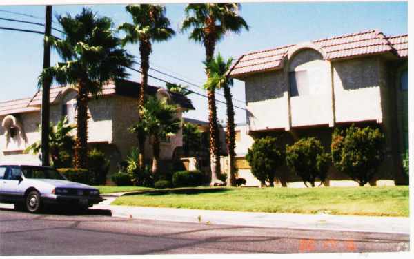 Building Photo - Palm Court Apartments