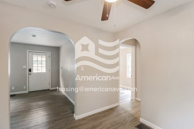 Foto del edificio - 6257 Sturdy Ave