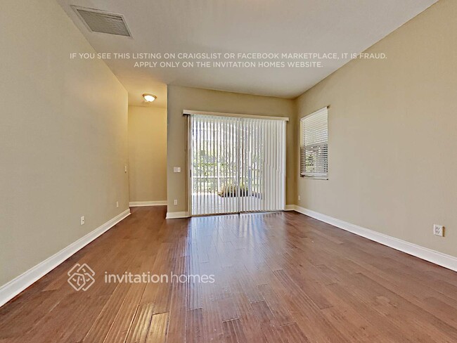 Building Photo - 852 Lakeworth Cir