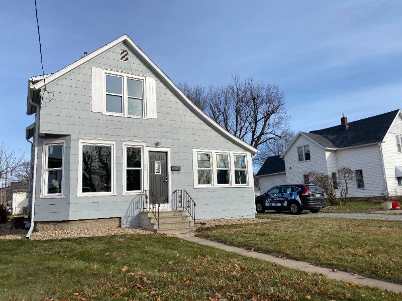 Foto principal - 1331 4th St SE