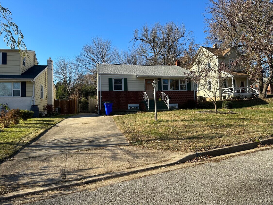 9204 48th Pl, College Park, MD 20740 House Rental in College Park, MD