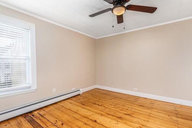 Building Photo - 31 Cabot St