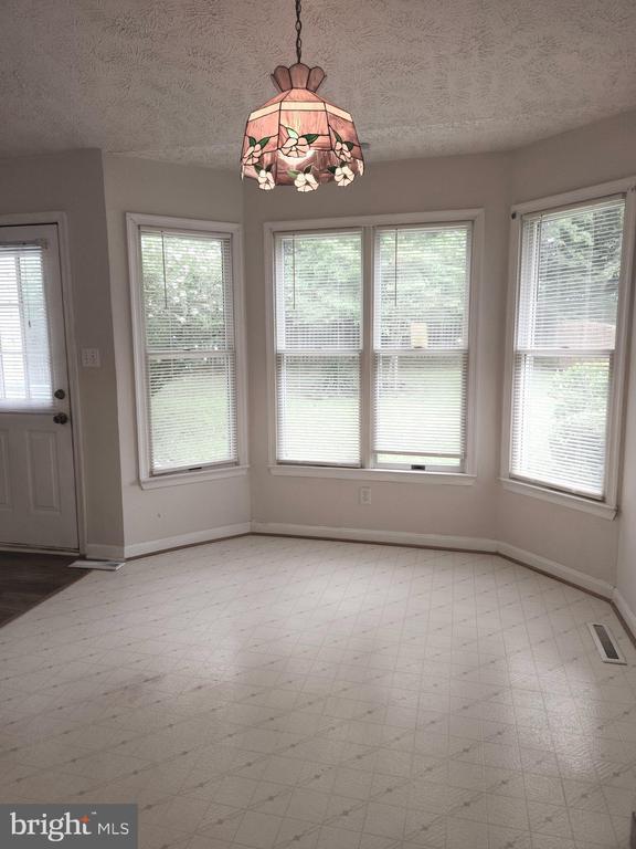Foto del edificio - 22226 Valleyview Dr