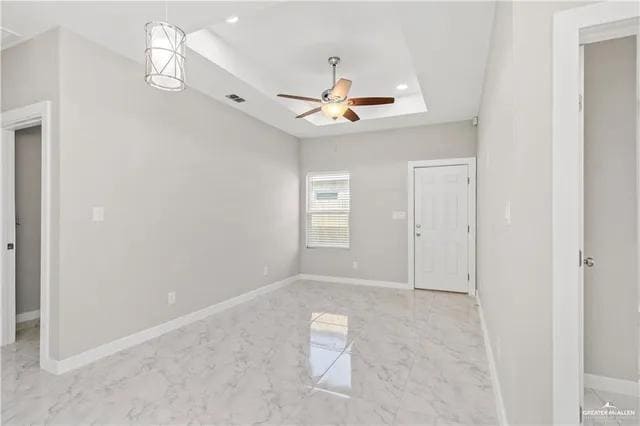 Foto del edificio - 2713 E Israel Ave