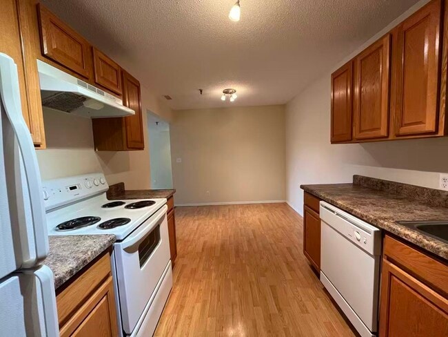 Foto del edificio - 1350 Brook St