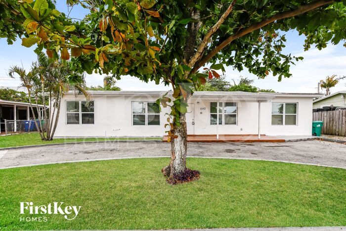 Primary Photo - 1140 NE 211th Terrace