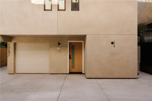 Foto del edificio - 1247 Seward St
