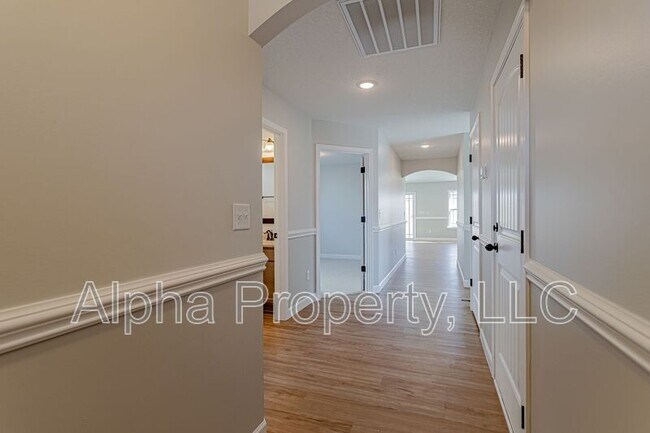 Foto del edificio - 2200 Davenport Ct