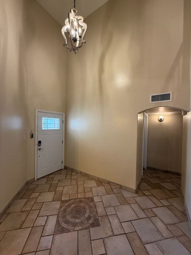 Foto del edificio - Beautiful Sunset Terraces Condo for Rent!