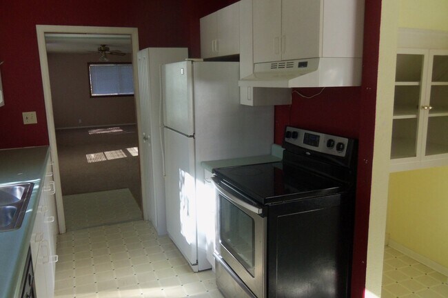Foto del edificio - Special --1/2 off first months rent.