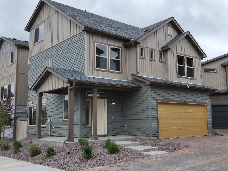 Primary Photo - 7046 Silvergrass Dr