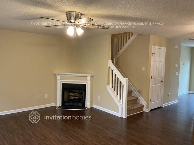 Foto del edificio - 8218 Rudolph Rd