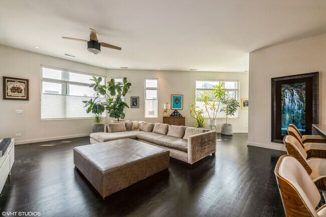 Foto del edificio - 836 W Hubbard St