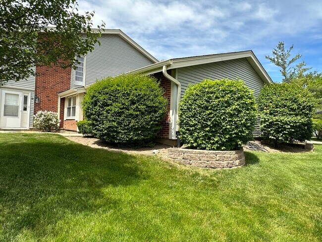 Building Photo - 209 Dartmouth Ct