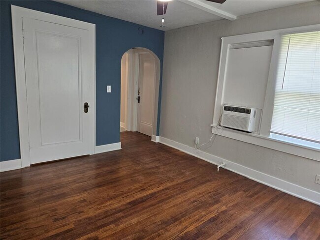 Foto del edificio - 610 Chautauqua Ave