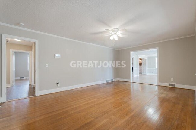 Building Photo - 844 Indigo Ave
