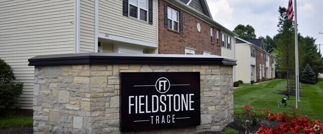 Building Photo - Fieldstone Trace