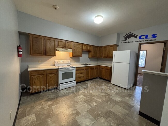 Building Photo - 1400 North Ave