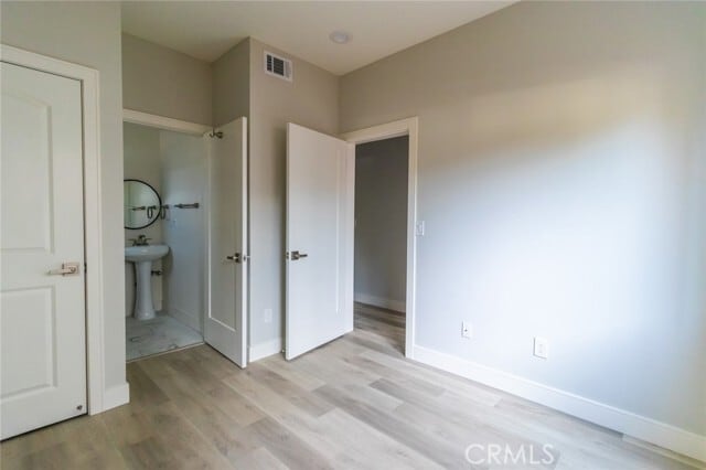 Building Photo - 5130 Riverton Ave