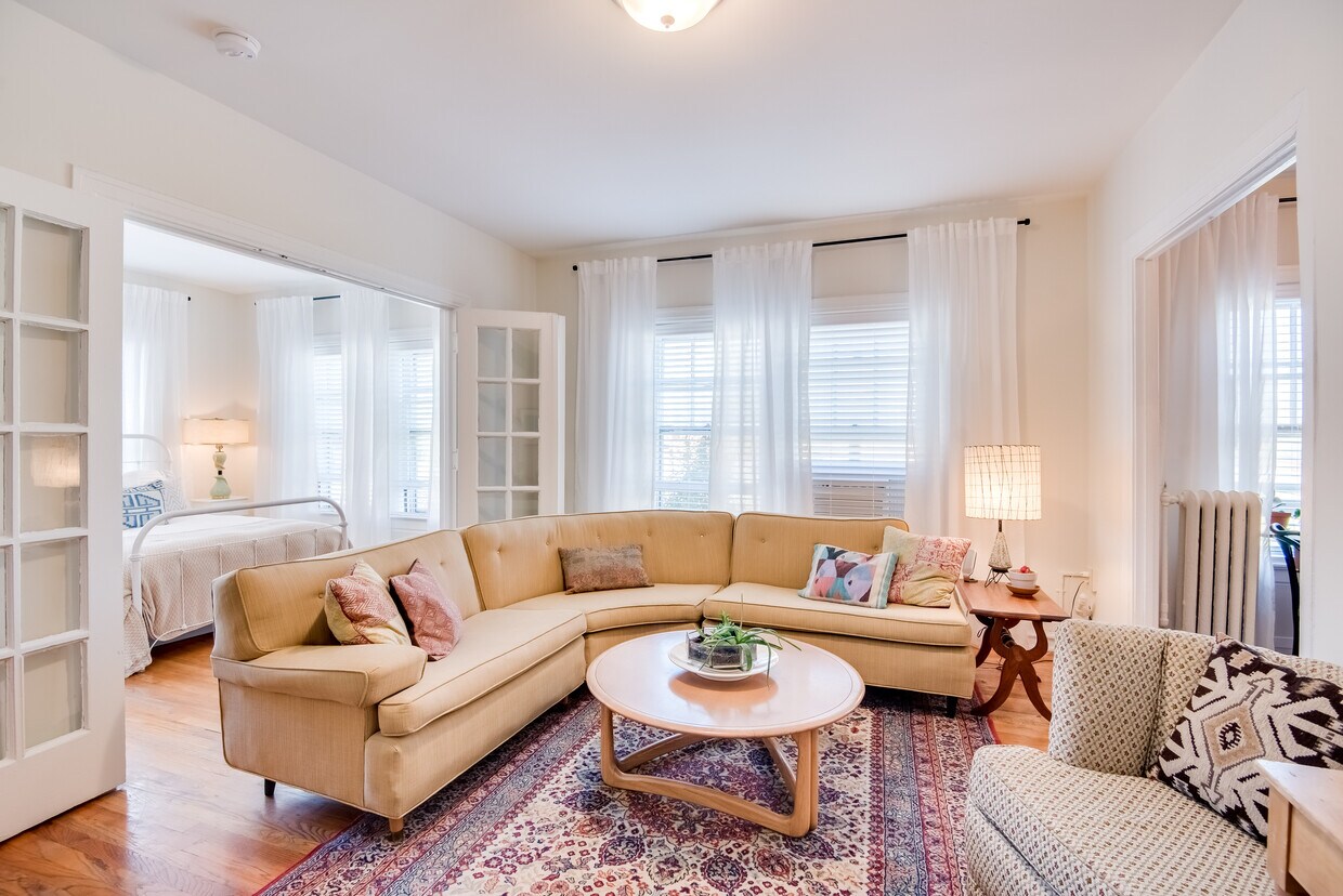 Foto principal - 4201 Locust St