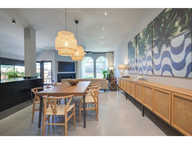 Foto del edificio - 13401 Anarosa Loop