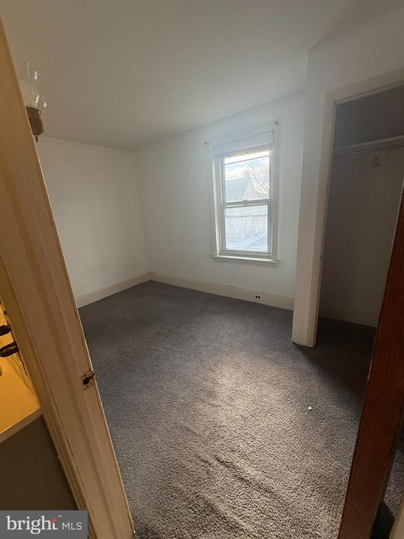 Building Photo - 529 S Main St