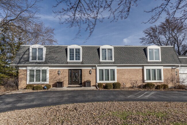 Building Photo - 2419 Cumberland Cir